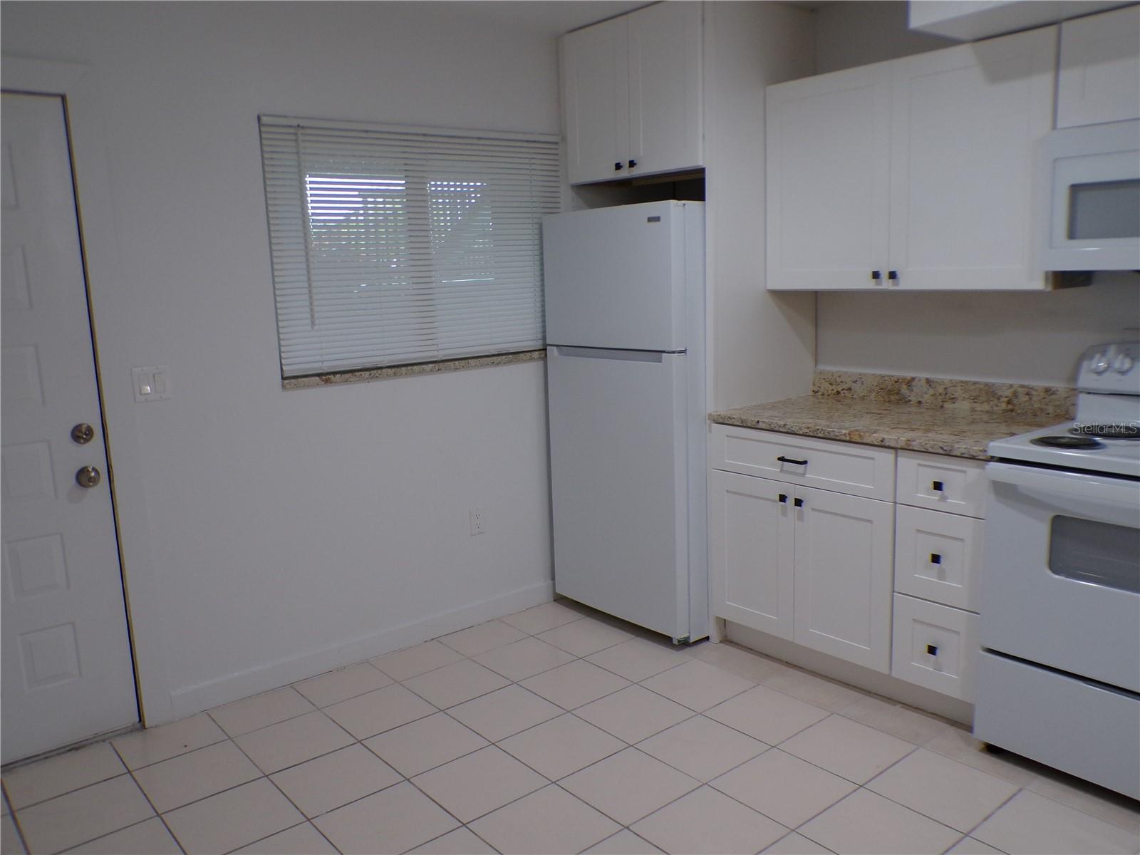 1258 BARBARA DR #106, VENICE, FL, 34285