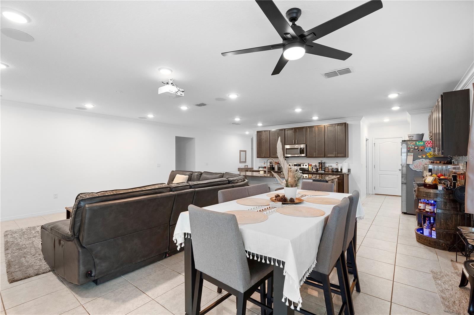 164 E FIESTA KEY LOOP, DELAND, FL, 32720