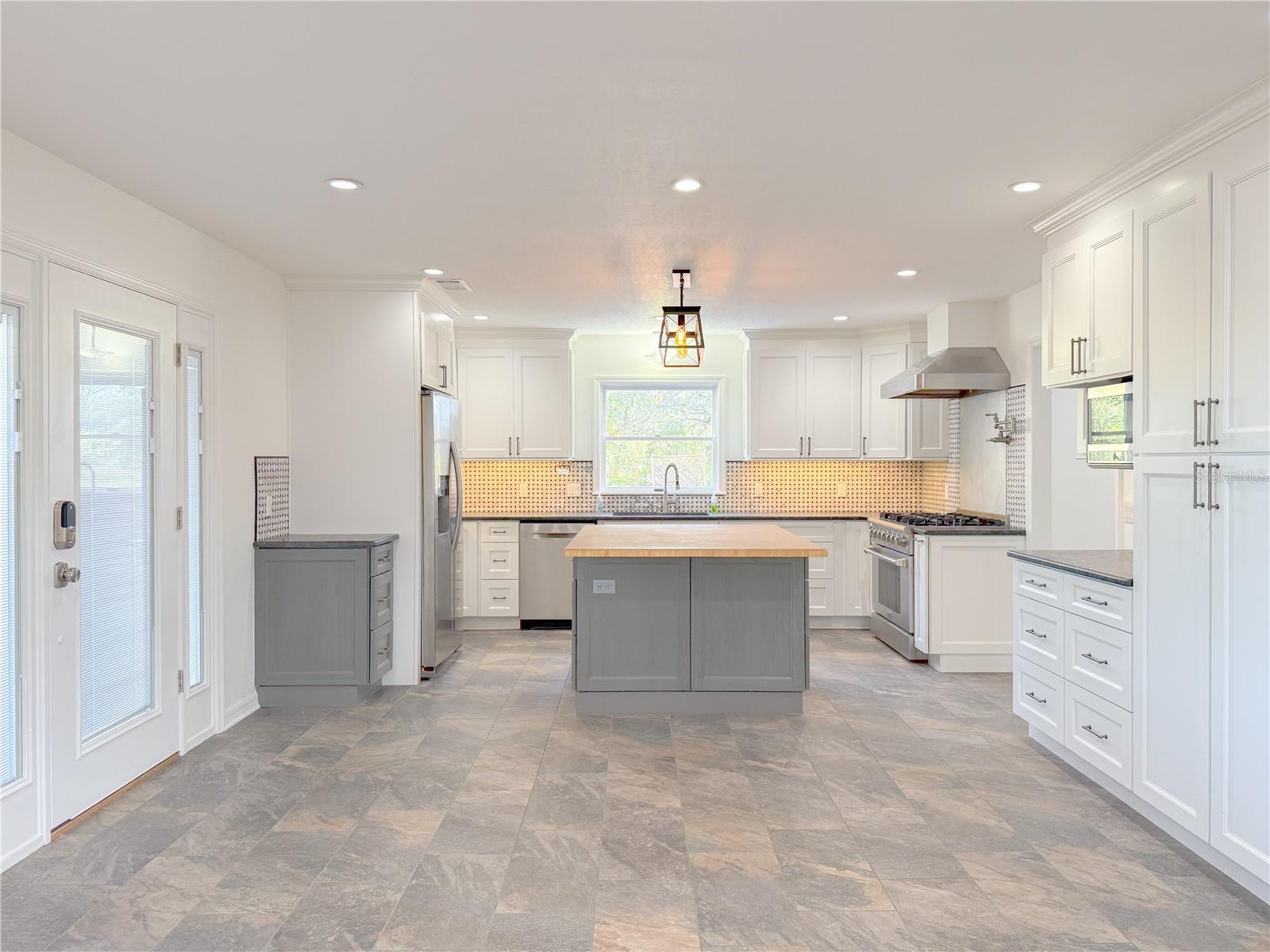 2827 SANCTUARY LN, WINTER GARDEN, FL, 34787
