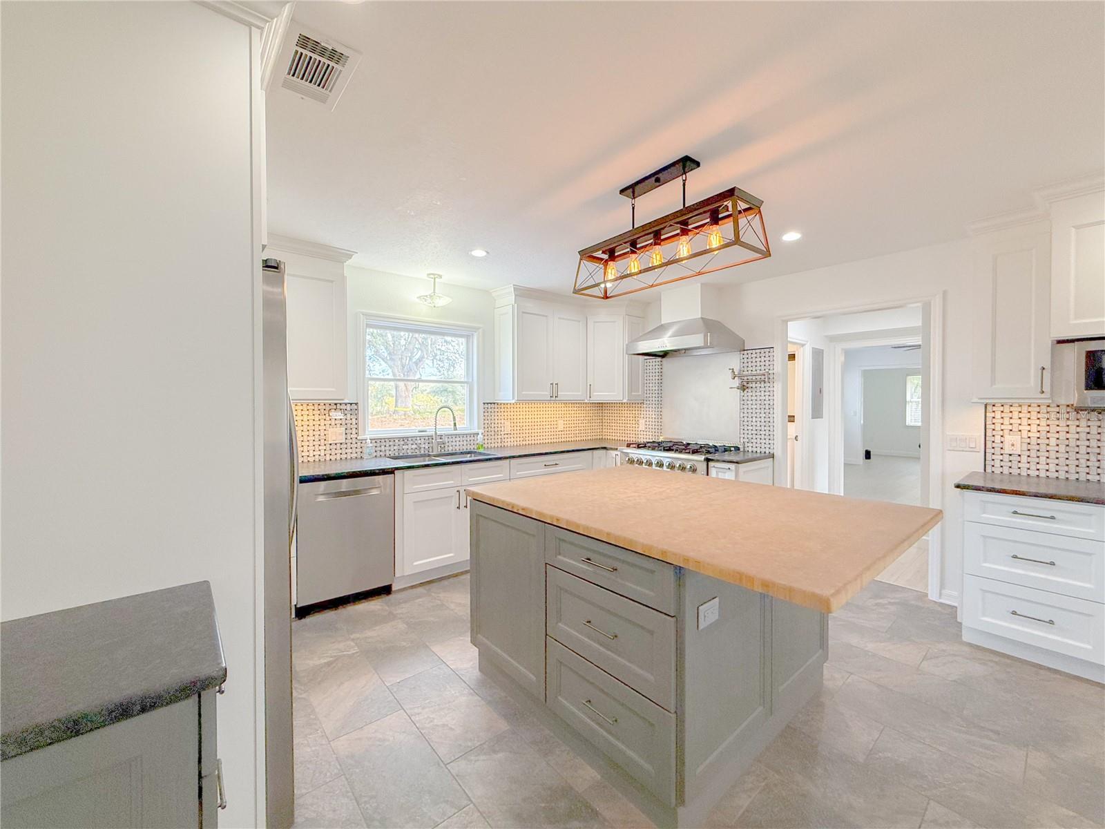 2827 SANCTUARY LN, WINTER GARDEN, FL, 34787
