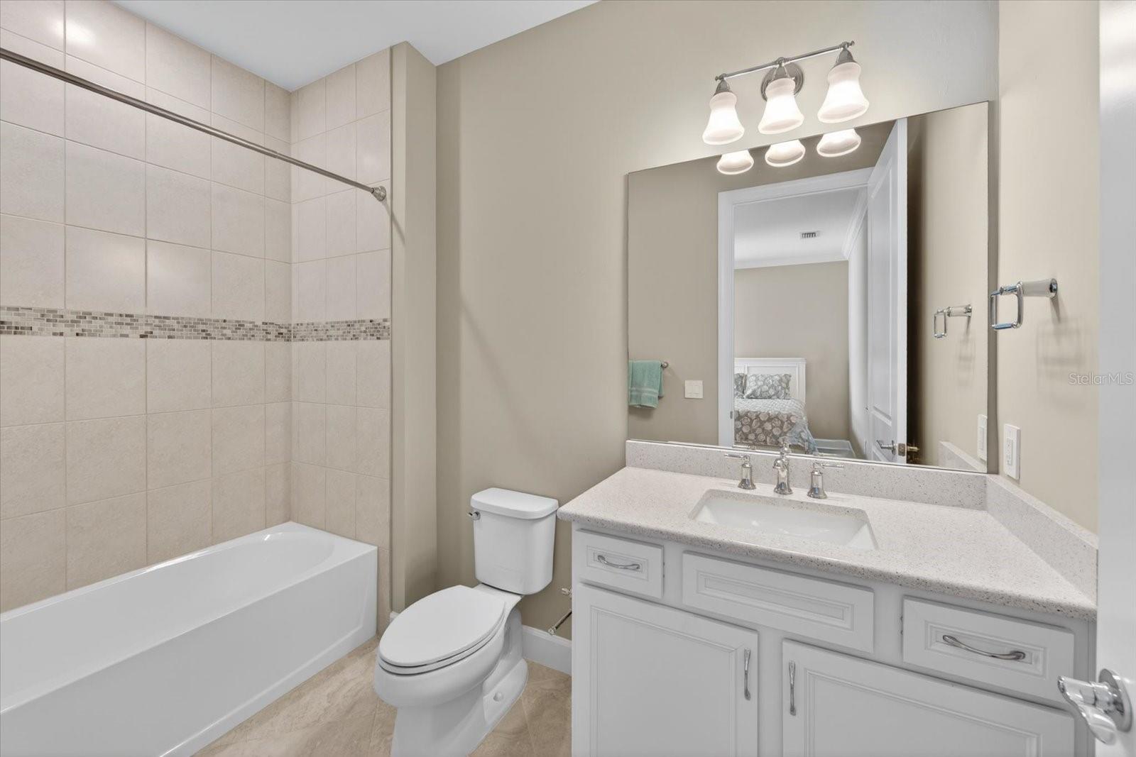 18025 HARWICH PL, BRADENTON, FL, 34202