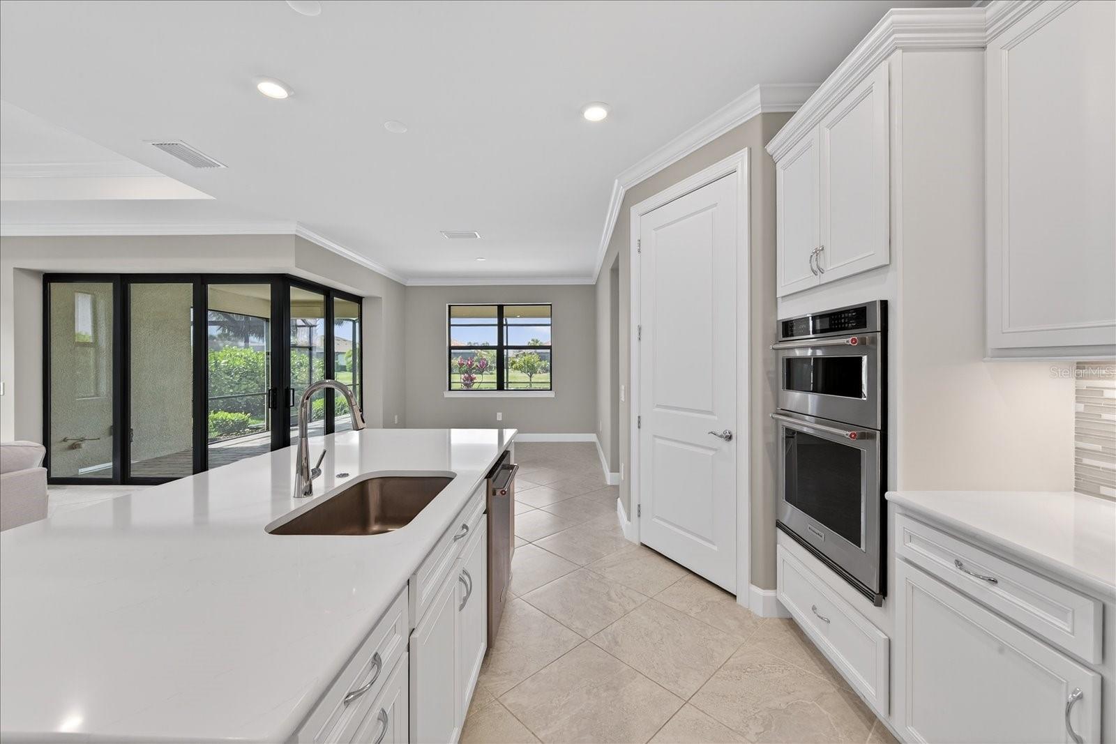 18025 HARWICH PL, BRADENTON, FL, 34202