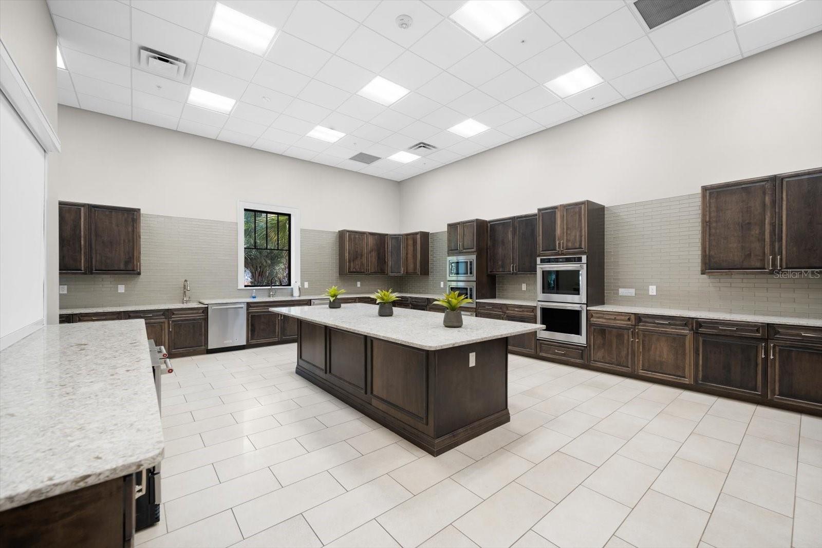 18025 HARWICH PL, BRADENTON, FL, 34202