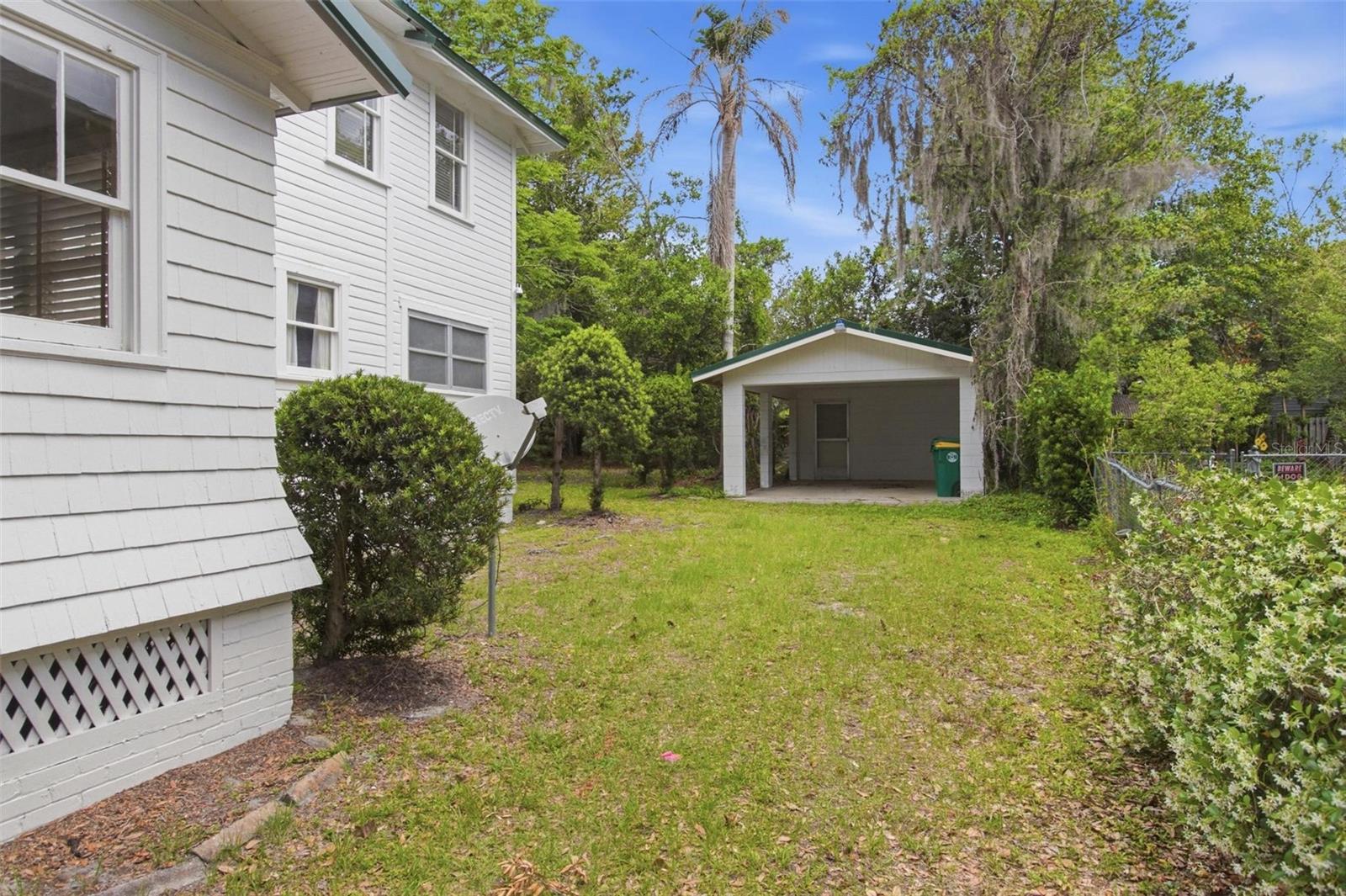 533 N SANS SOUCI AVE, DELAND, FL, 32720