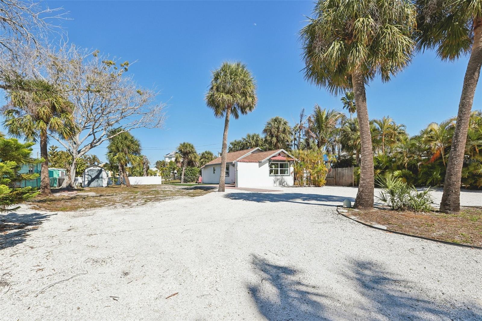 13135 4TH ST E, MADEIRA BEACH, FL, 33708