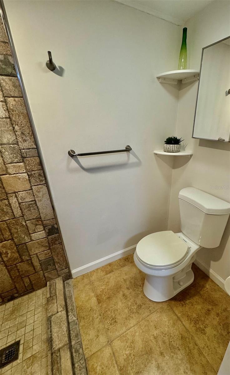 910 W FRENCH AVE, ORANGE CITY, FL, 32763