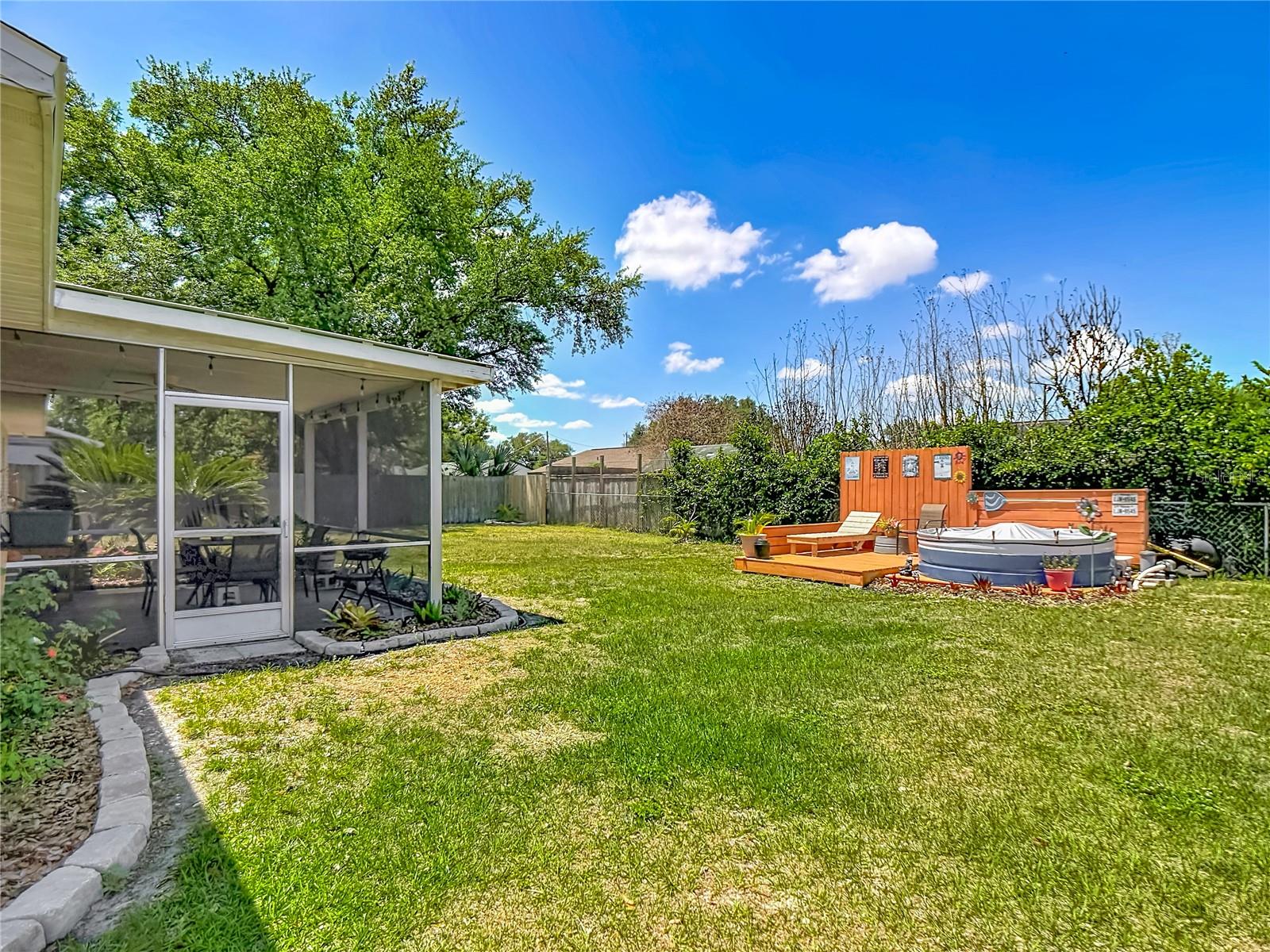 985 N 11TH ST, EAGLE LAKE, FL, 33839