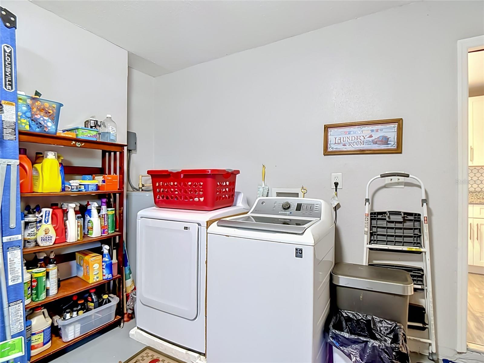 985 N 11TH ST, EAGLE LAKE, FL, 33839