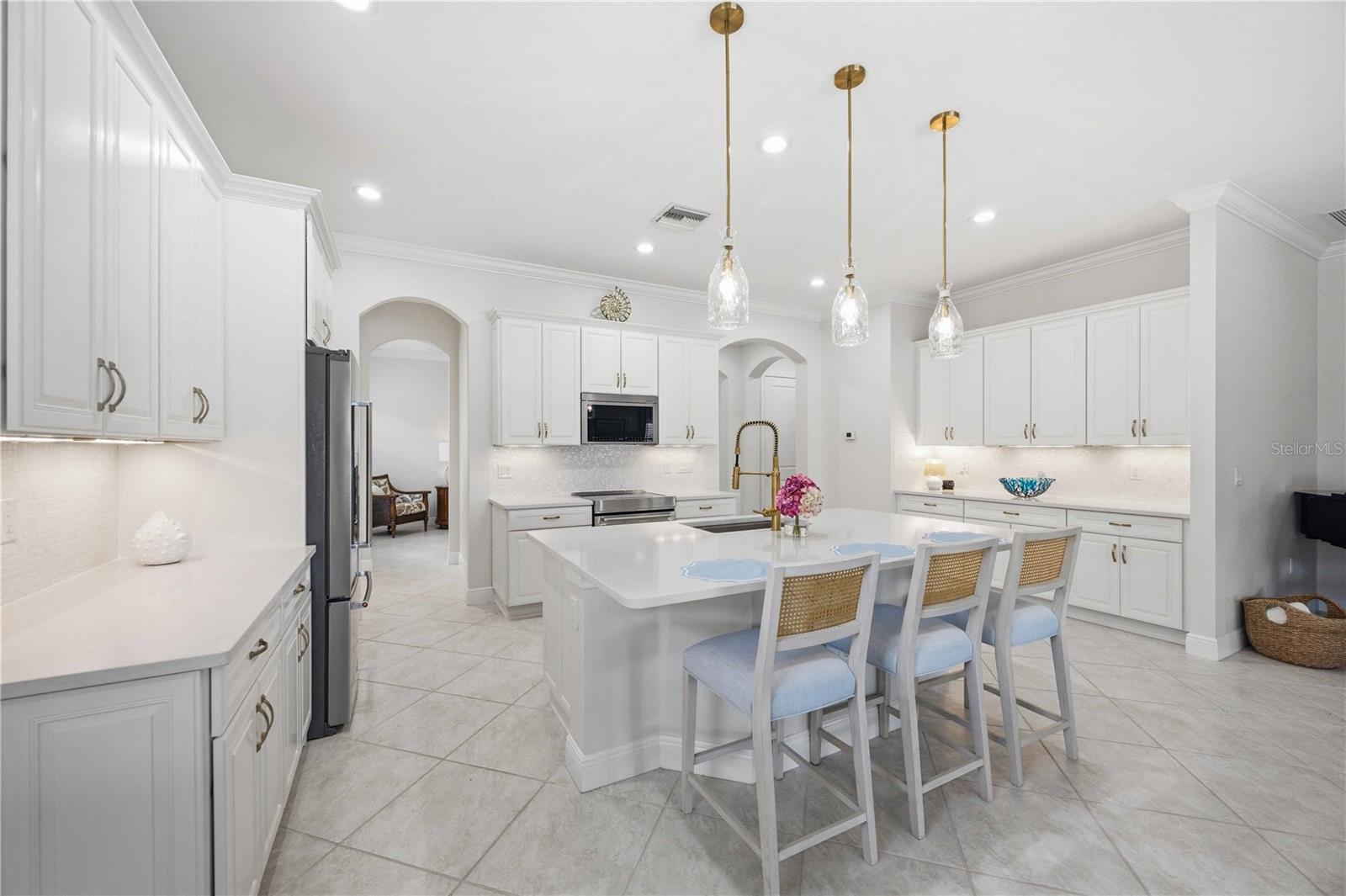 23841 WAVERLY CIR, VENICE, FL, 34293