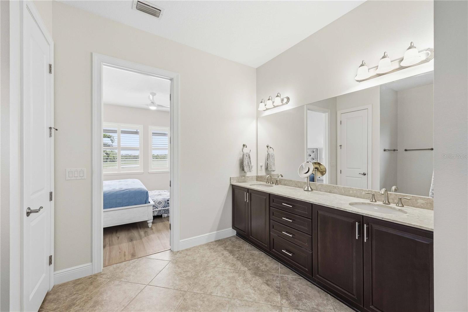 23841 WAVERLY CIR, VENICE, FL, 34293