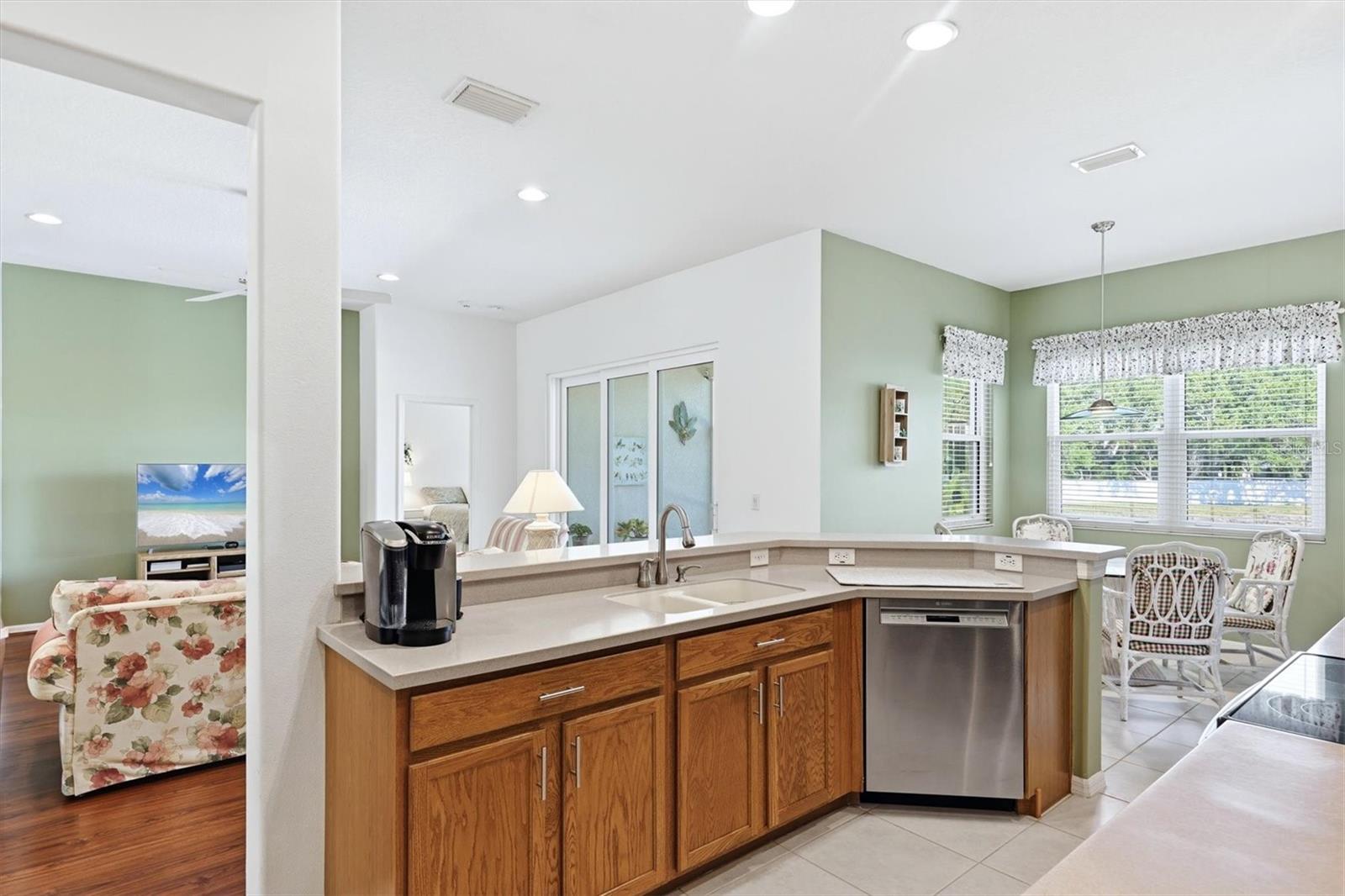4227 61ST AVE E, BRADENTON, FL, 34203