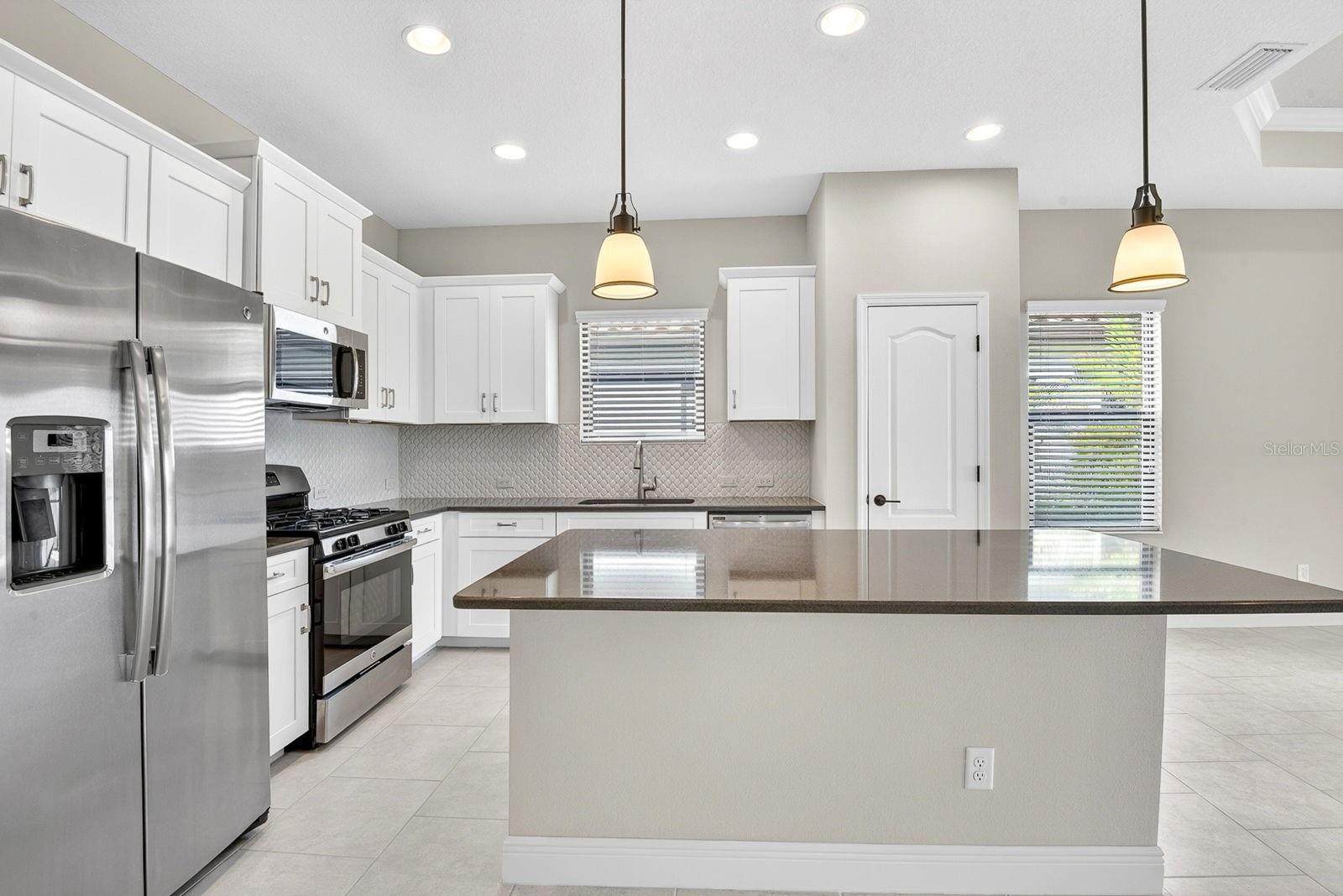 4417 AMALFI AVE, SARASOTA, FL, 34243