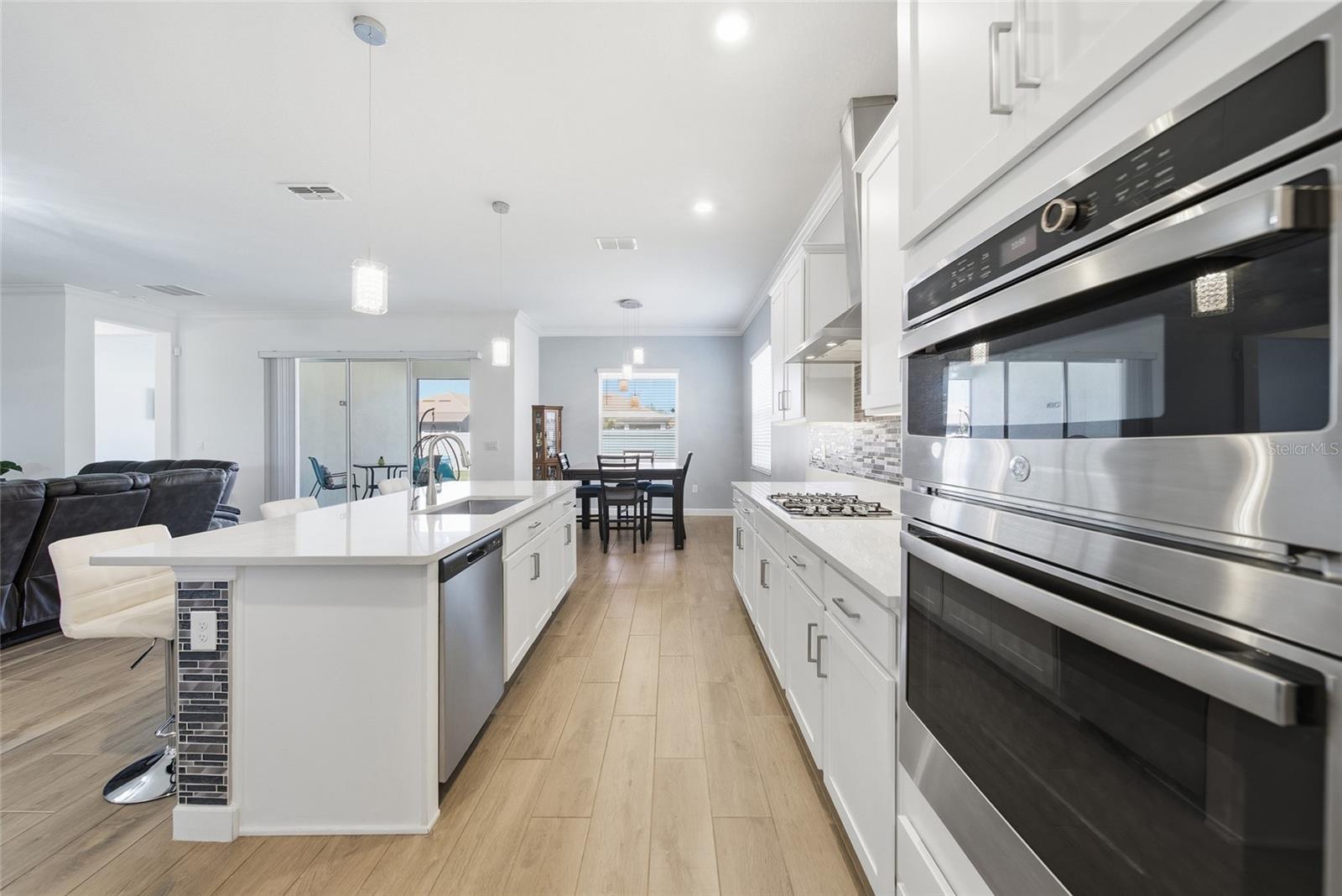17301 SCUBA CREST ST, WIMAUMA, FL, 33598