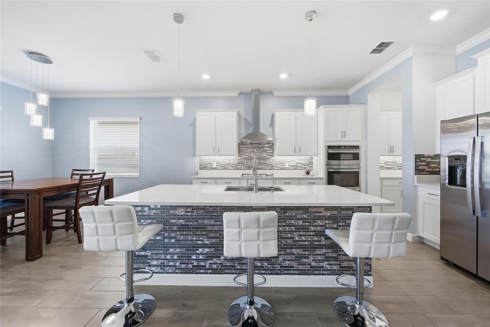 17301 SCUBA CREST ST, WIMAUMA, FL, 33598