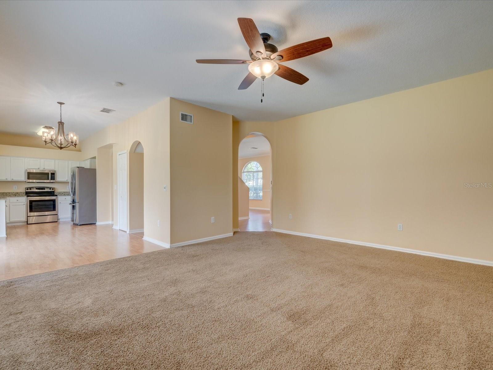 4230 HARBOR LAKE DR, LUTZ, FL, 33558