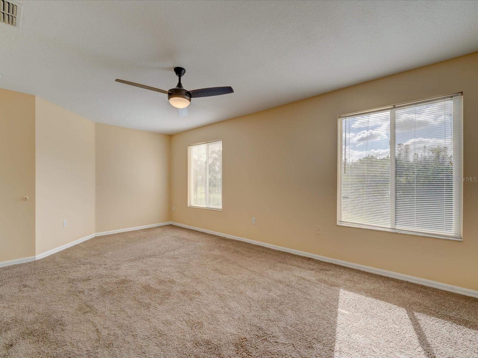4230 HARBOR LAKE DR, LUTZ, FL, 33558