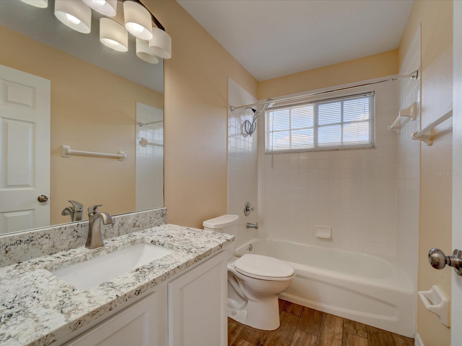 4230 HARBOR LAKE DR, LUTZ, FL, 33558