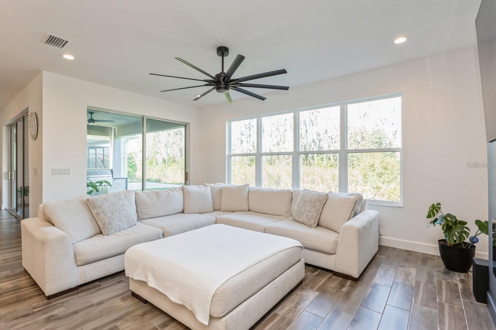 3281 GREAT BANYAN WAY, WESLEY CHAPEL, FL, 33543