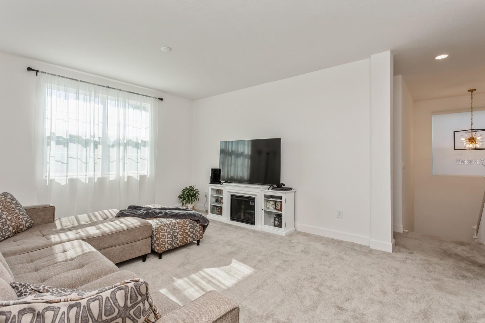 3281 GREAT BANYAN WAY, WESLEY CHAPEL, FL, 33543