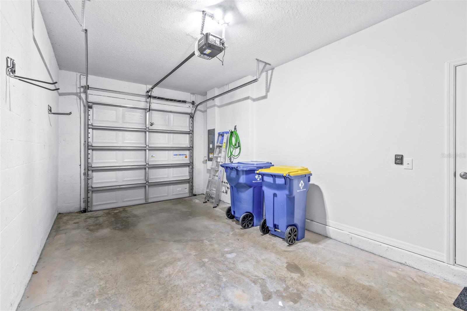32960 KALOKO RD, WESLEY CHAPEL, FL, 33543