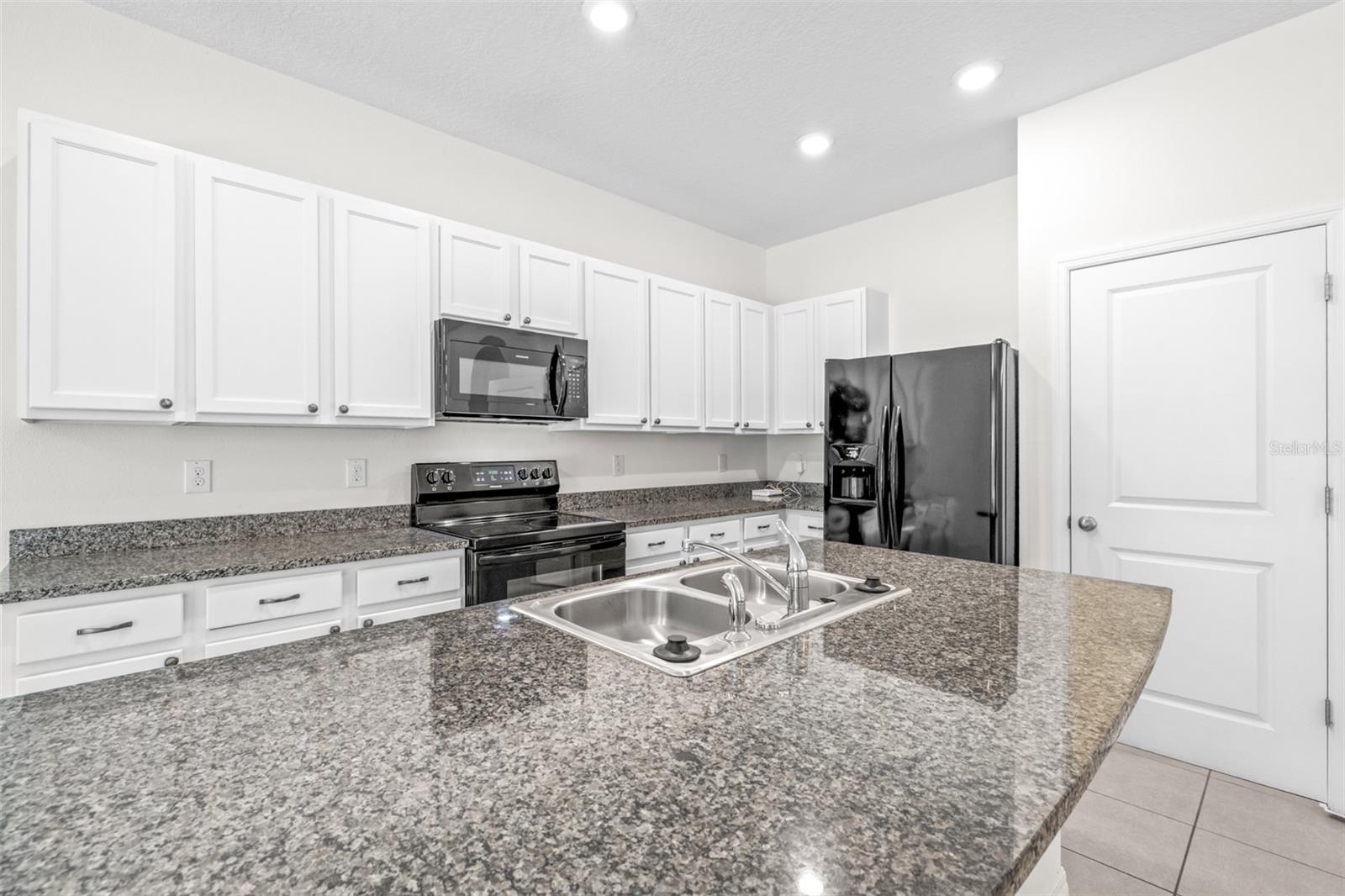 32960 KALOKO RD, WESLEY CHAPEL, FL, 33543
