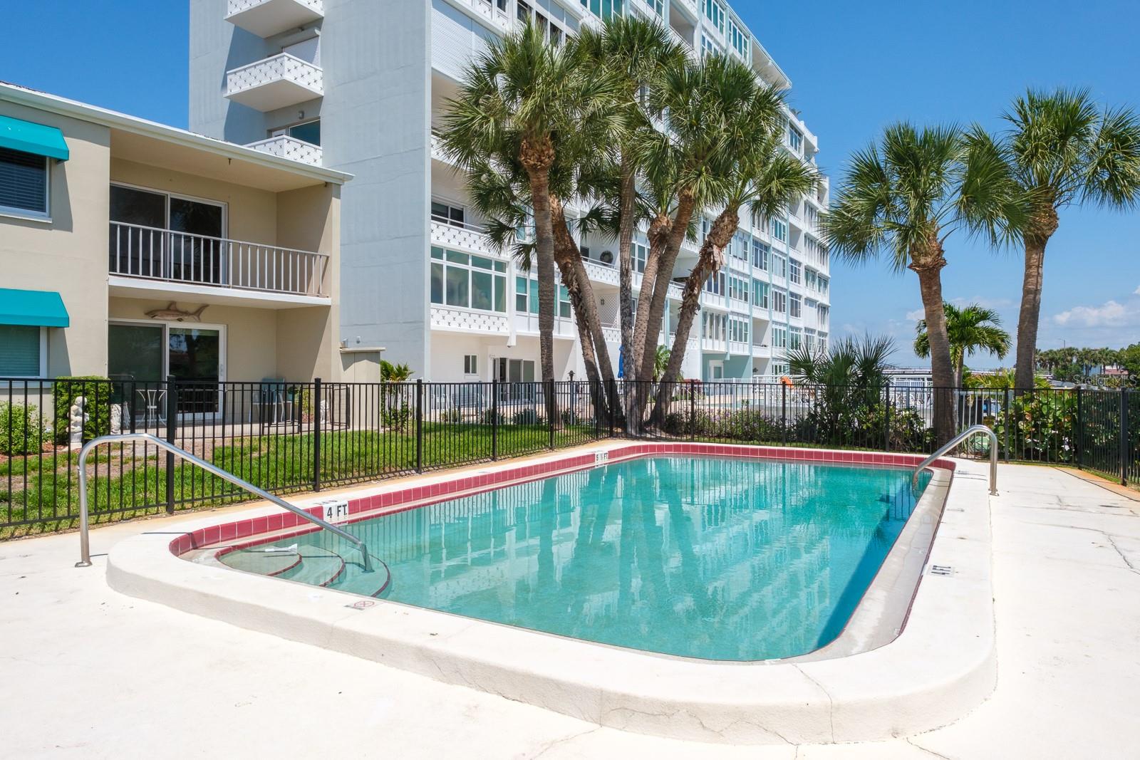 1361 SNELL ISLE BLVD NE #6, ST PETERSBURG, FL, 33704