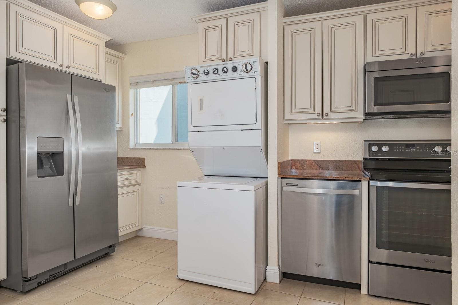 1361 SNELL ISLE BLVD NE #6, ST PETERSBURG, FL, 33704