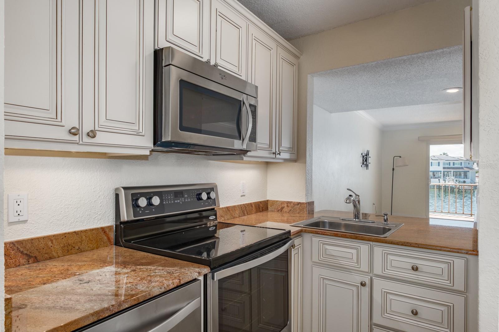 1361 SNELL ISLE BLVD NE #6, ST PETERSBURG, FL, 33704