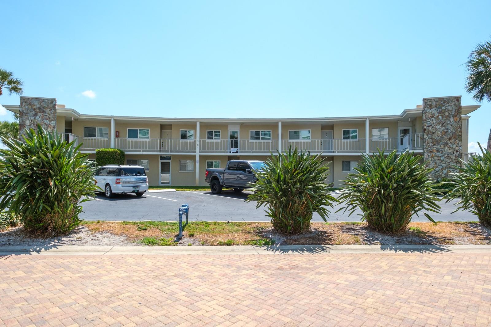 1361 SNELL ISLE BLVD NE #6, ST PETERSBURG, FL, 33704