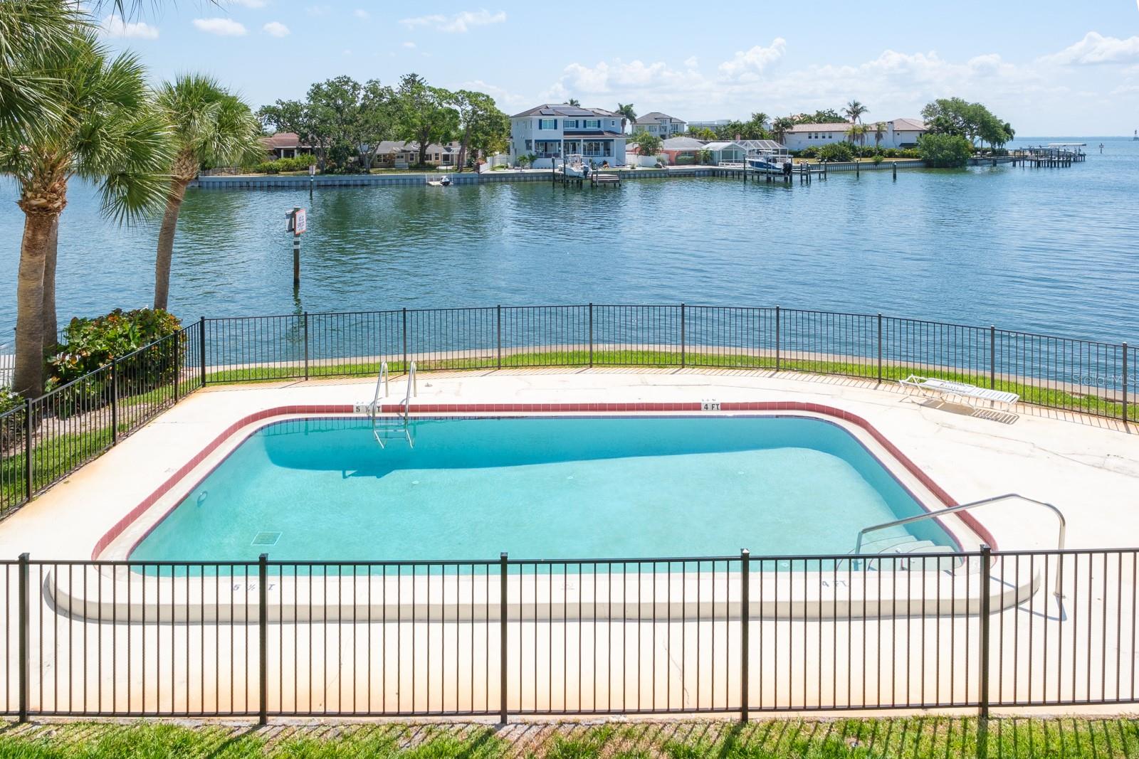1361 SNELL ISLE BLVD NE #6, ST PETERSBURG, FL, 33704