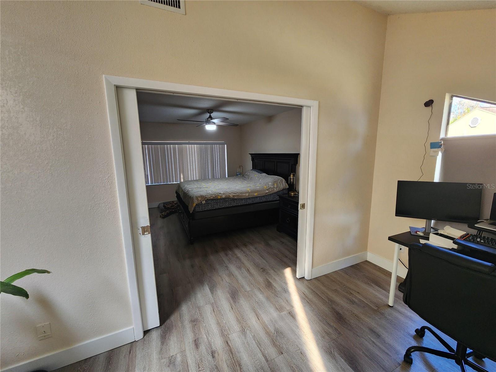 3402 ELLENWOOD LN, TAMPA, FL, 33618