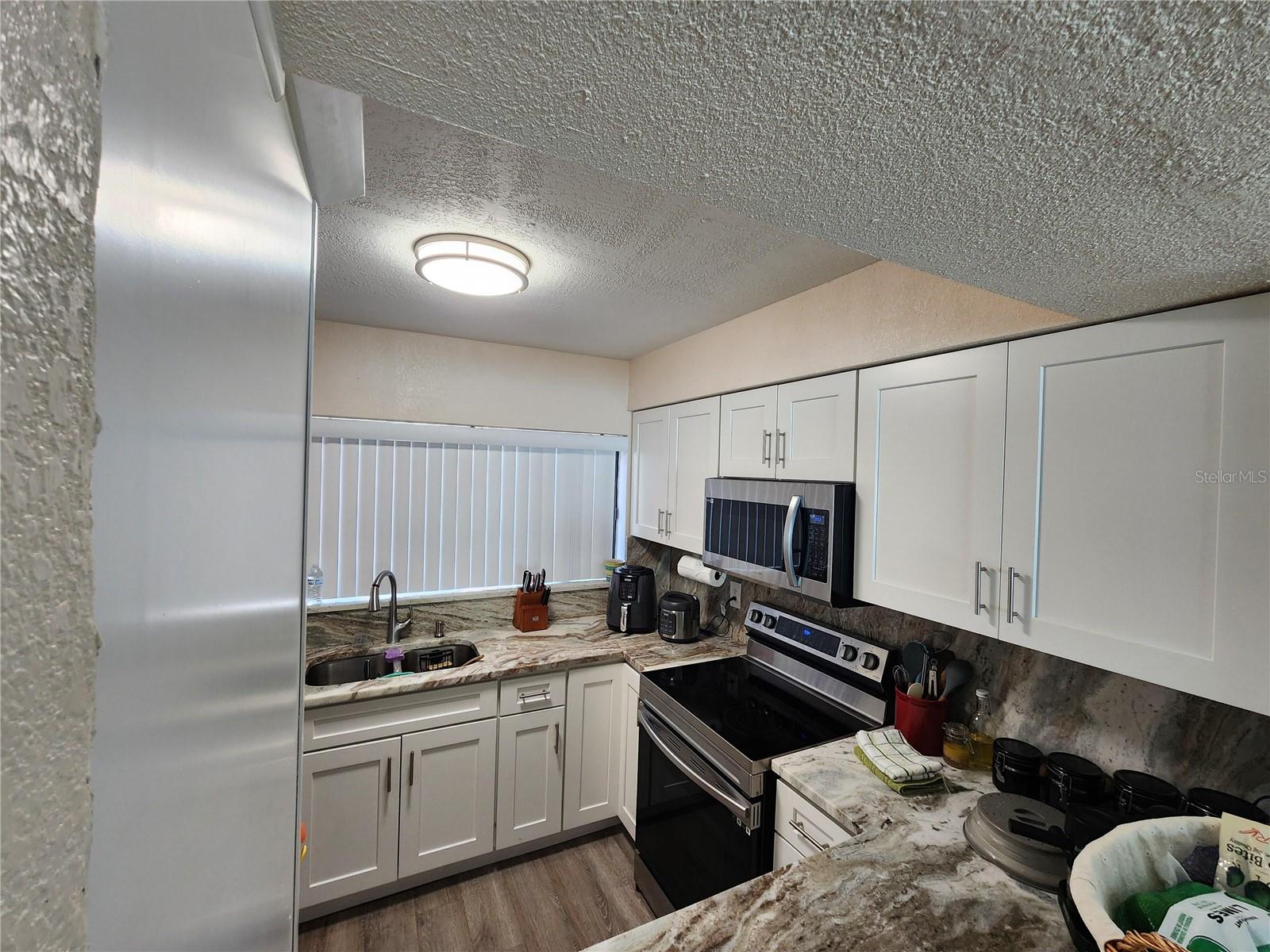 3402 ELLENWOOD LN, TAMPA, FL, 33618