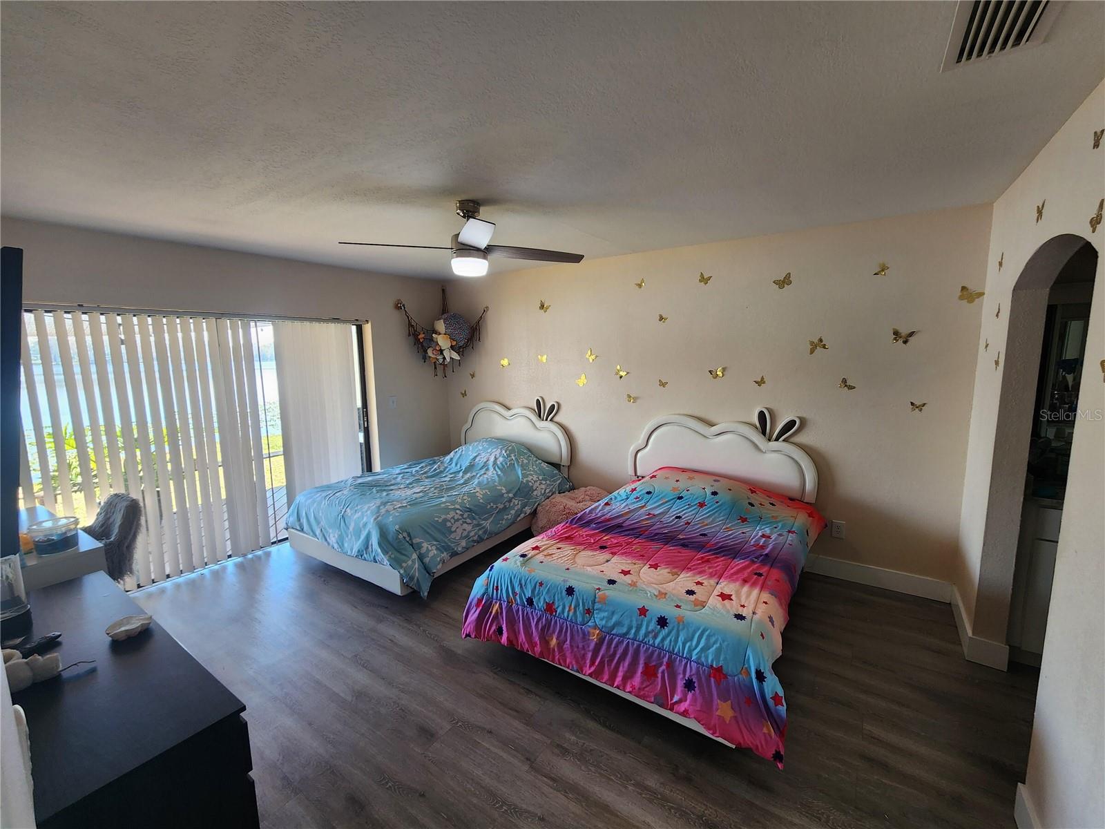 3402 ELLENWOOD LN, TAMPA, FL, 33618
