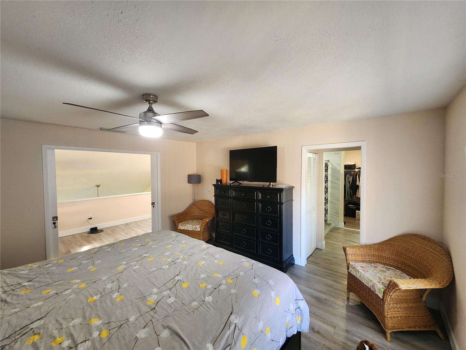 3402 ELLENWOOD LN, TAMPA, FL, 33618