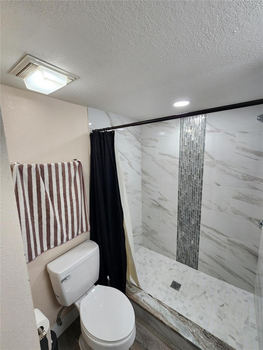 3402 ELLENWOOD LN, TAMPA, FL, 33618