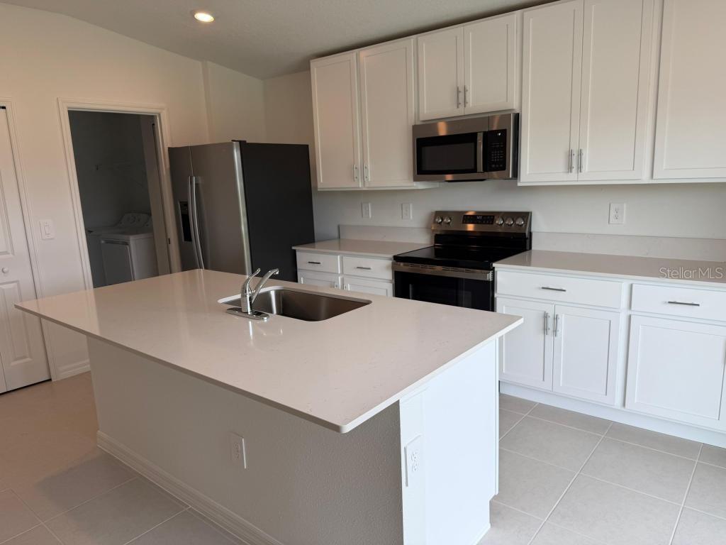 2155 LONE OAK LN, LAKELAND, FL, 33801