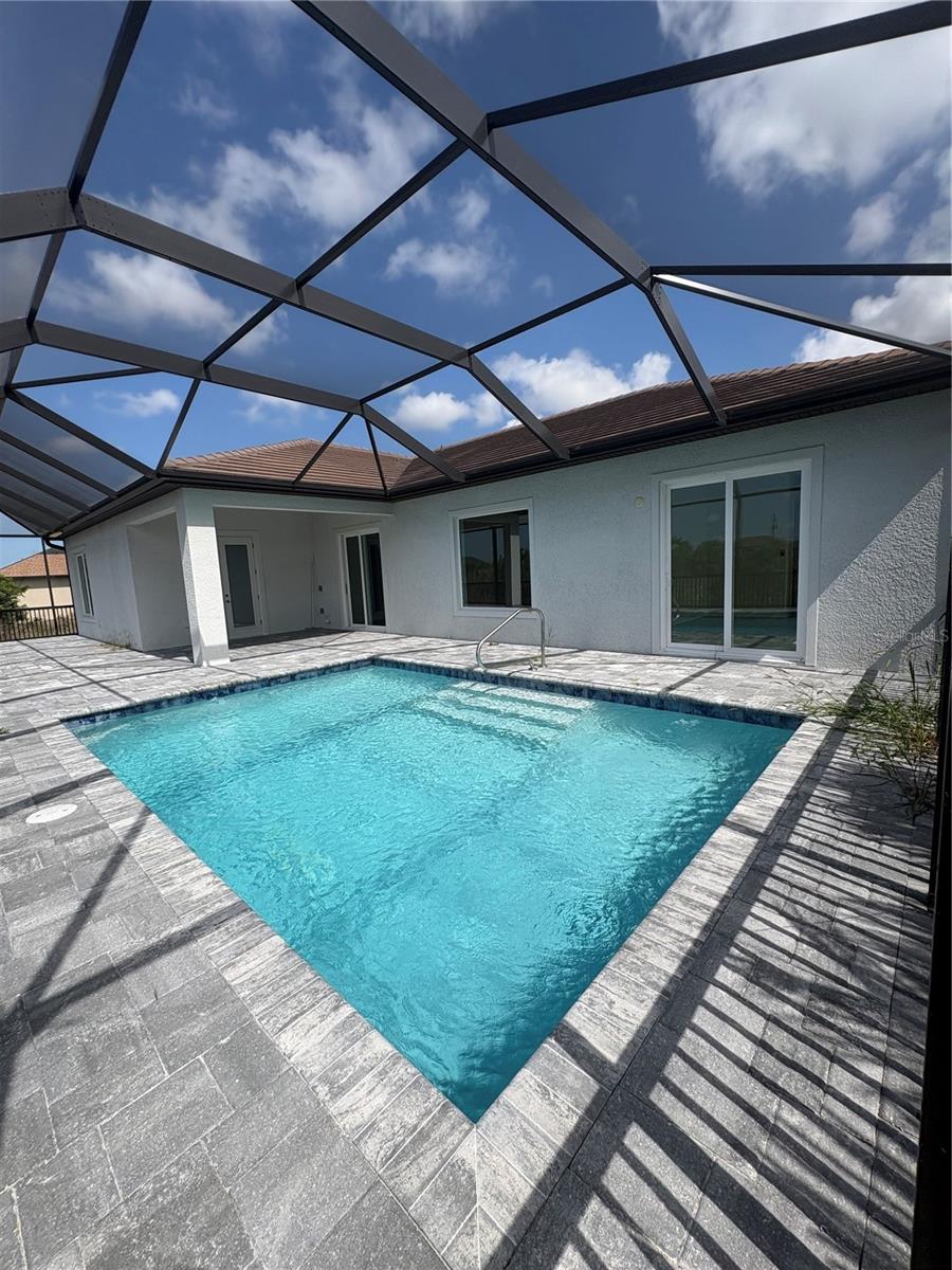 15384 HENNIPEN CIR, PORT CHARLOTTE, FL, 33981