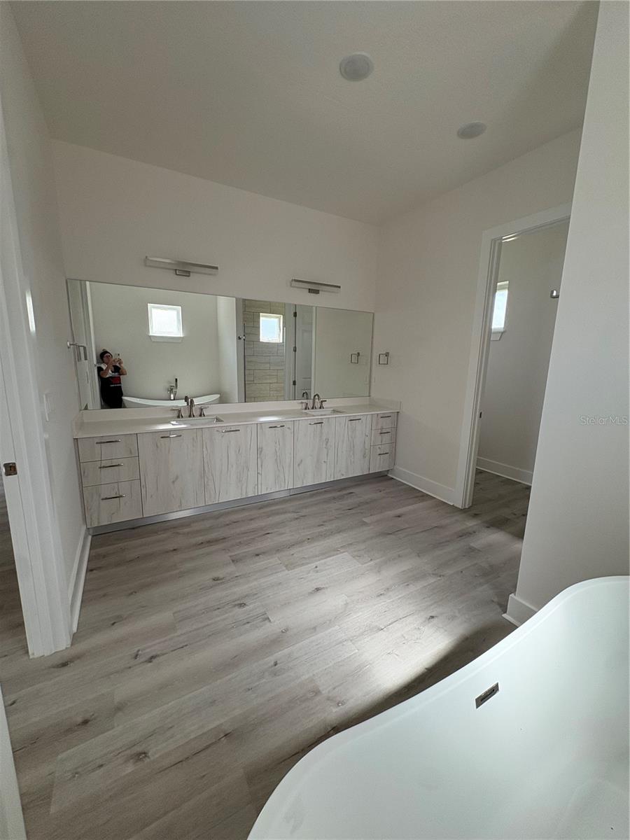 15384 HENNIPEN CIR, PORT CHARLOTTE, FL, 33981