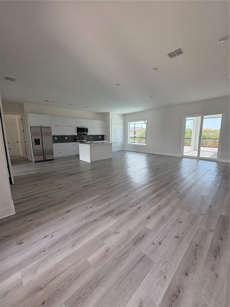 15384 HENNIPEN CIR, PORT CHARLOTTE, FL, 33981