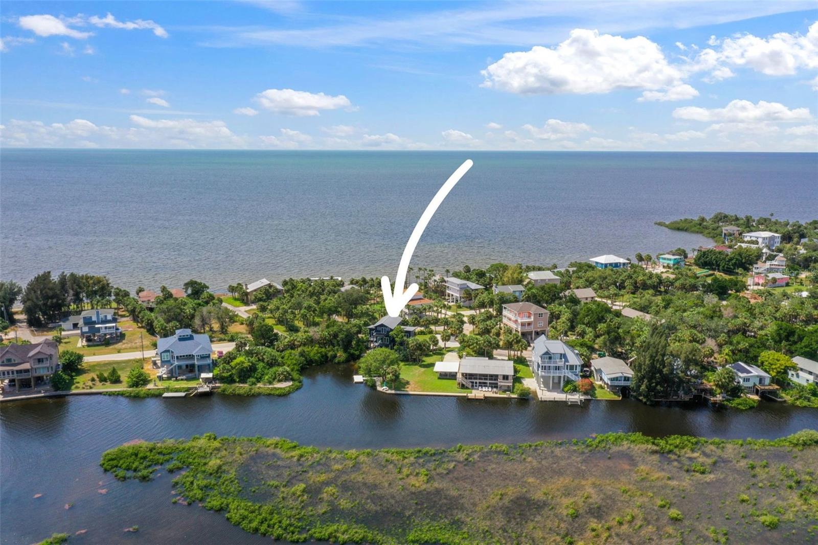 10701 PINE ISLAND DR, WEEKI WACHEE, FL, 34607