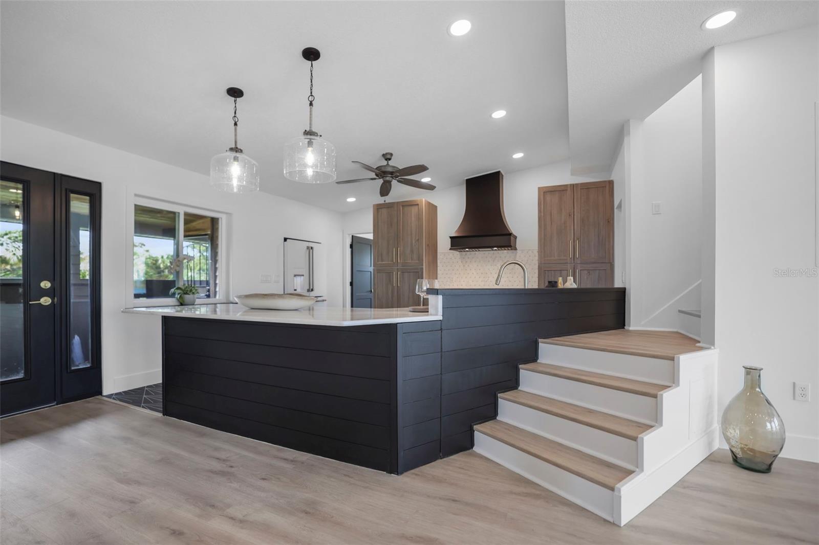 10701 PINE ISLAND DR, WEEKI WACHEE, FL, 34607
