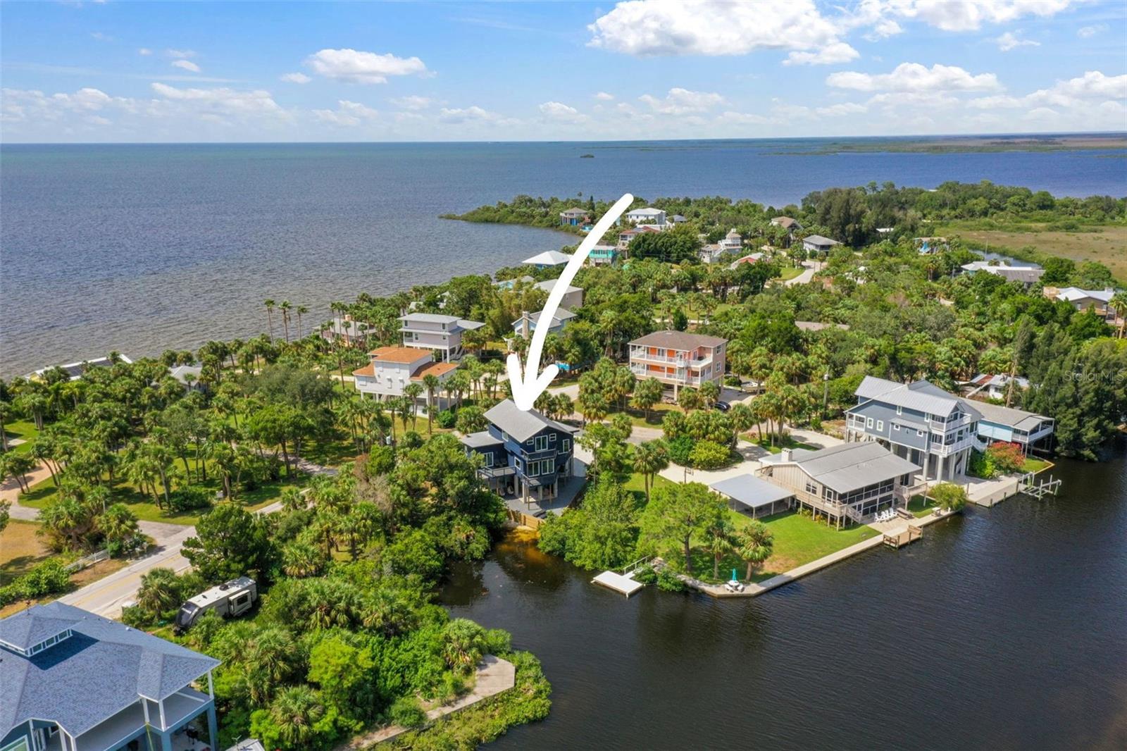 10701 PINE ISLAND DR, WEEKI WACHEE, FL, 34607