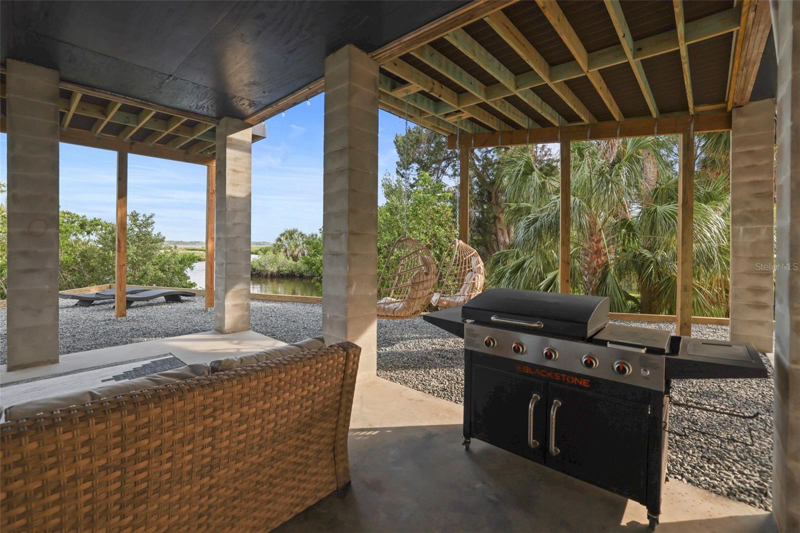 10701 PINE ISLAND DR, WEEKI WACHEE, FL, 34607
