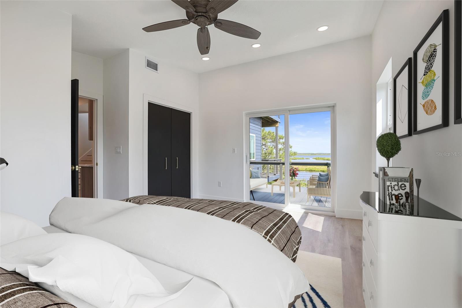 10701 PINE ISLAND DR, WEEKI WACHEE, FL, 34607