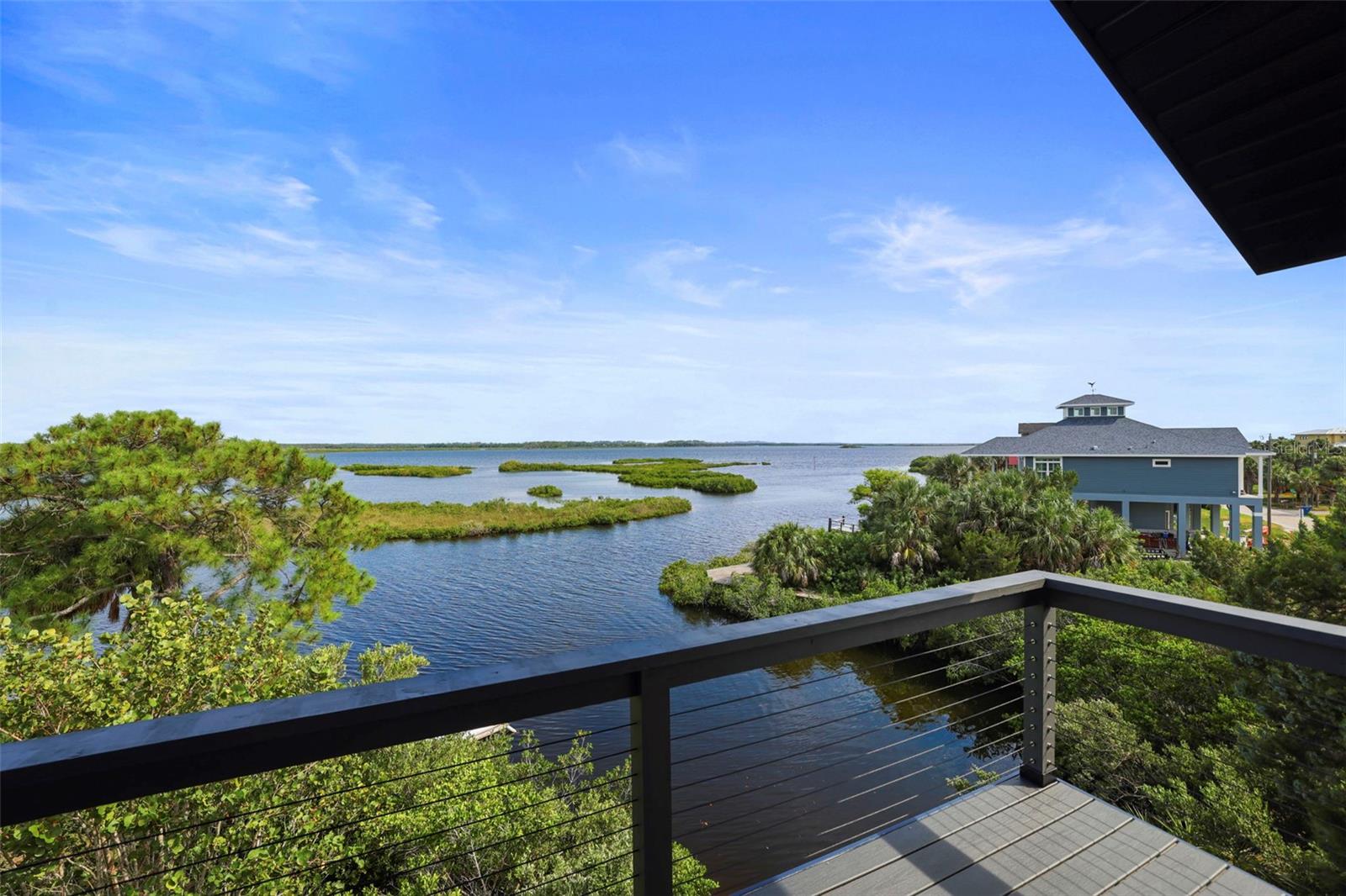 10701 PINE ISLAND DR, WEEKI WACHEE, FL, 34607
