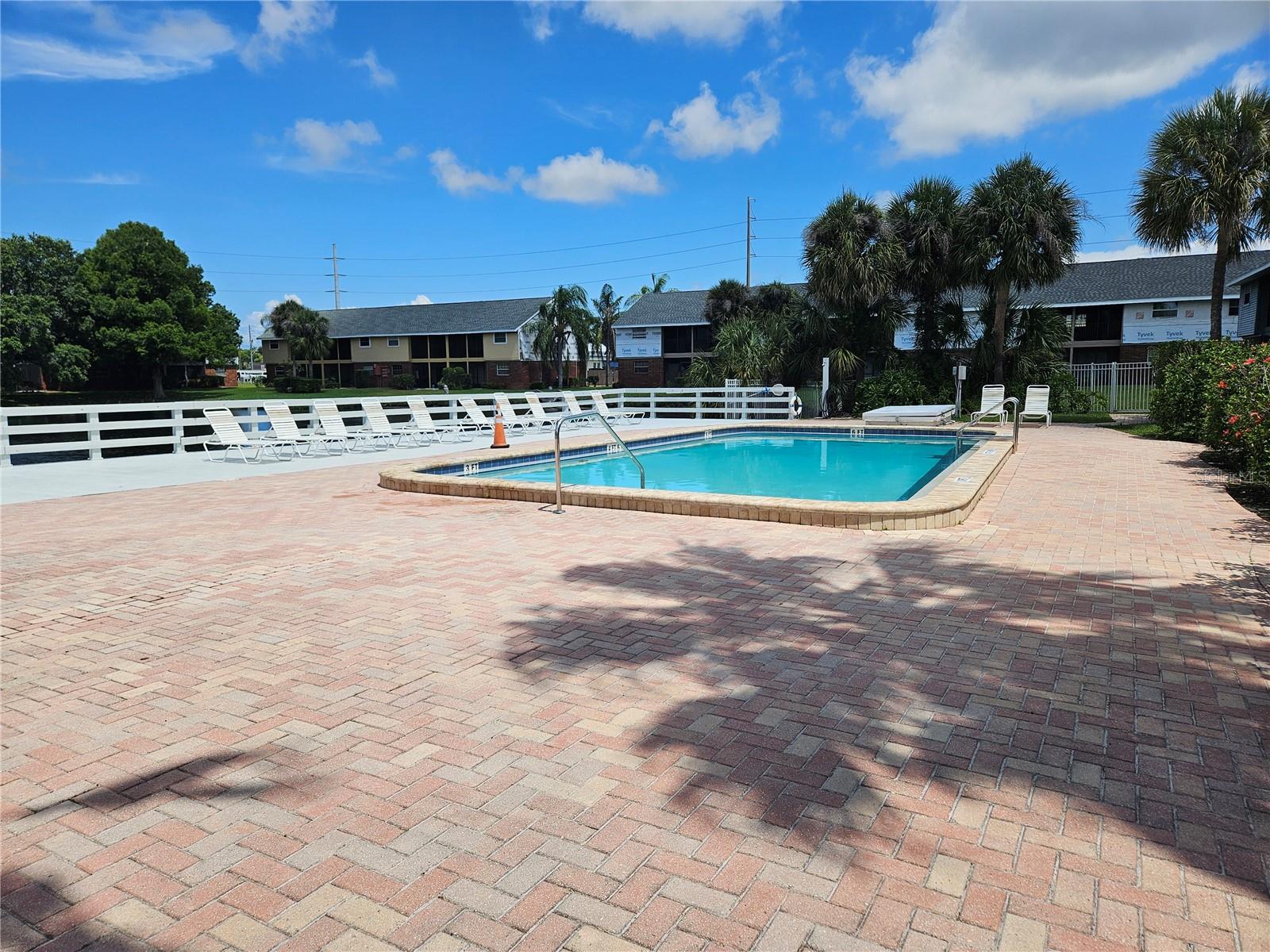 200 COUNTRY CLUB DR #1101, LARGO, FL, 33771