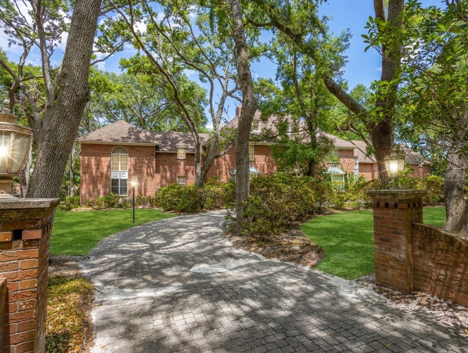 2124 LAURENCE DR, CLEARWATER, FL, 33764