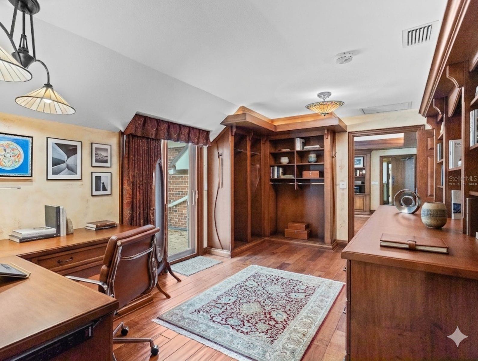 2124 LAURENCE DR, CLEARWATER, FL, 33764