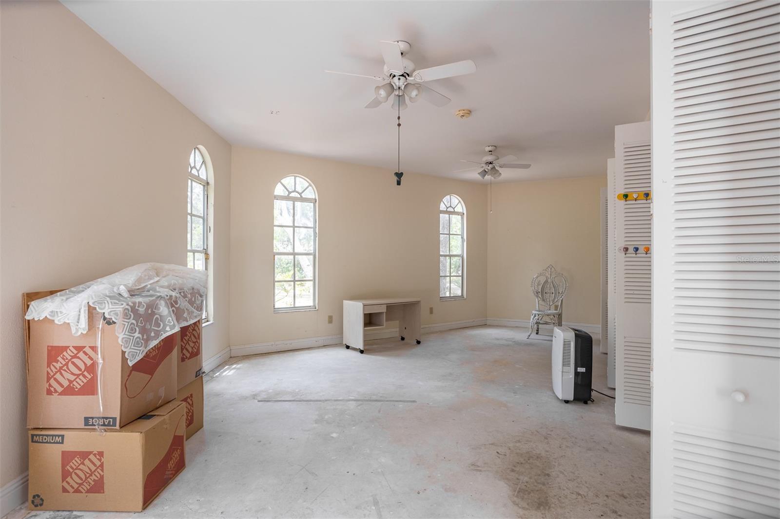 2124 LAURENCE DR, CLEARWATER, FL, 33764