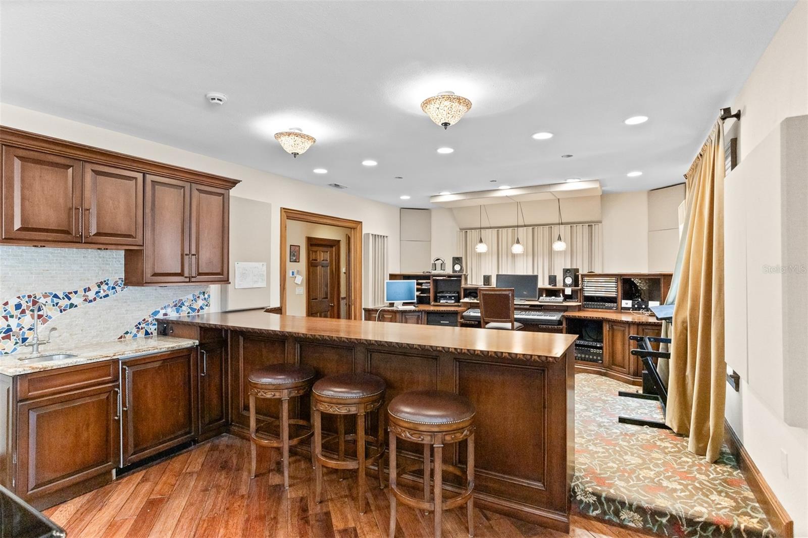 2124 LAURENCE DR, CLEARWATER, FL, 33764